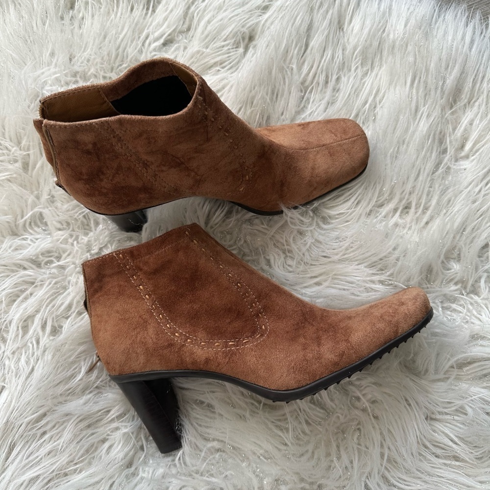 Franco Sarto faux suede boots Sz 7.5 comfy